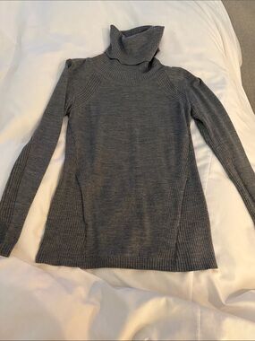 lululemon athletica Gray Ribbed Turtleneck Sweater
